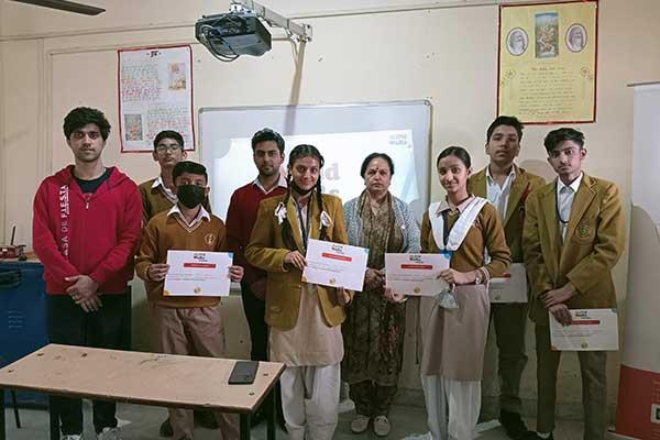 Outstanding Performance of MVM students Jammu  in the Mind Wars School Quiz Contest.
