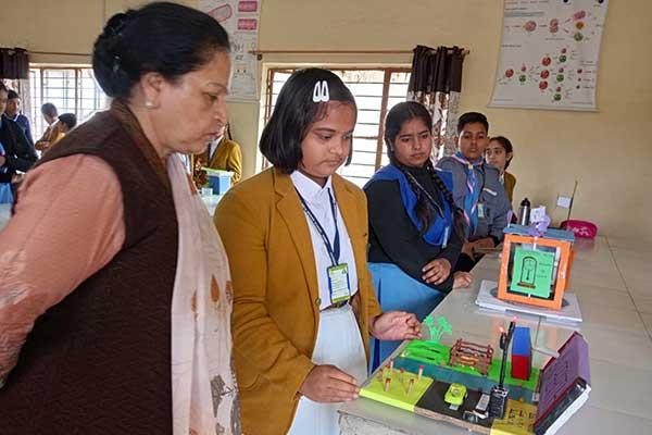 MVM Students Jammu celebrate Science Day.